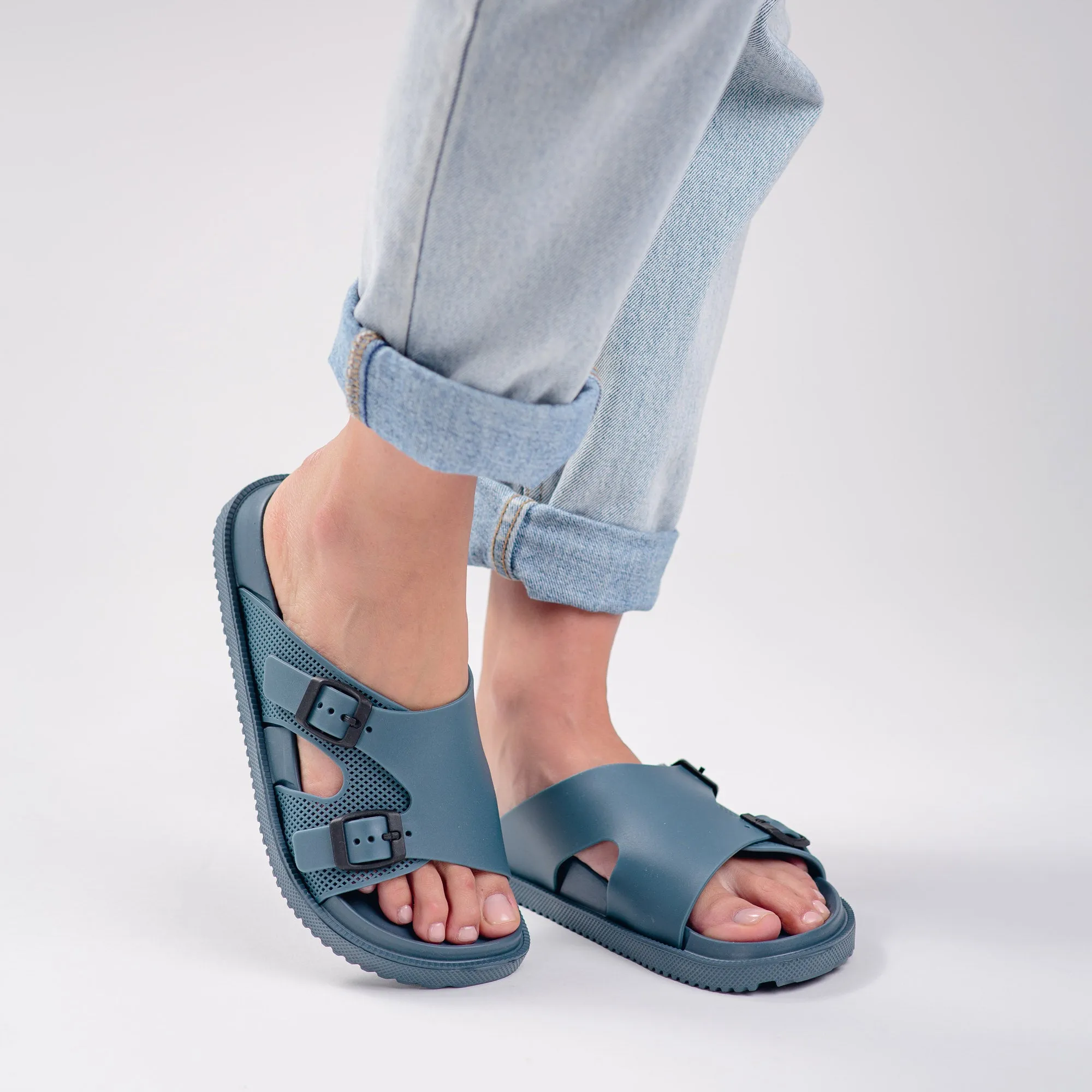 Plaka Landslide Recovery Sandals | Everset