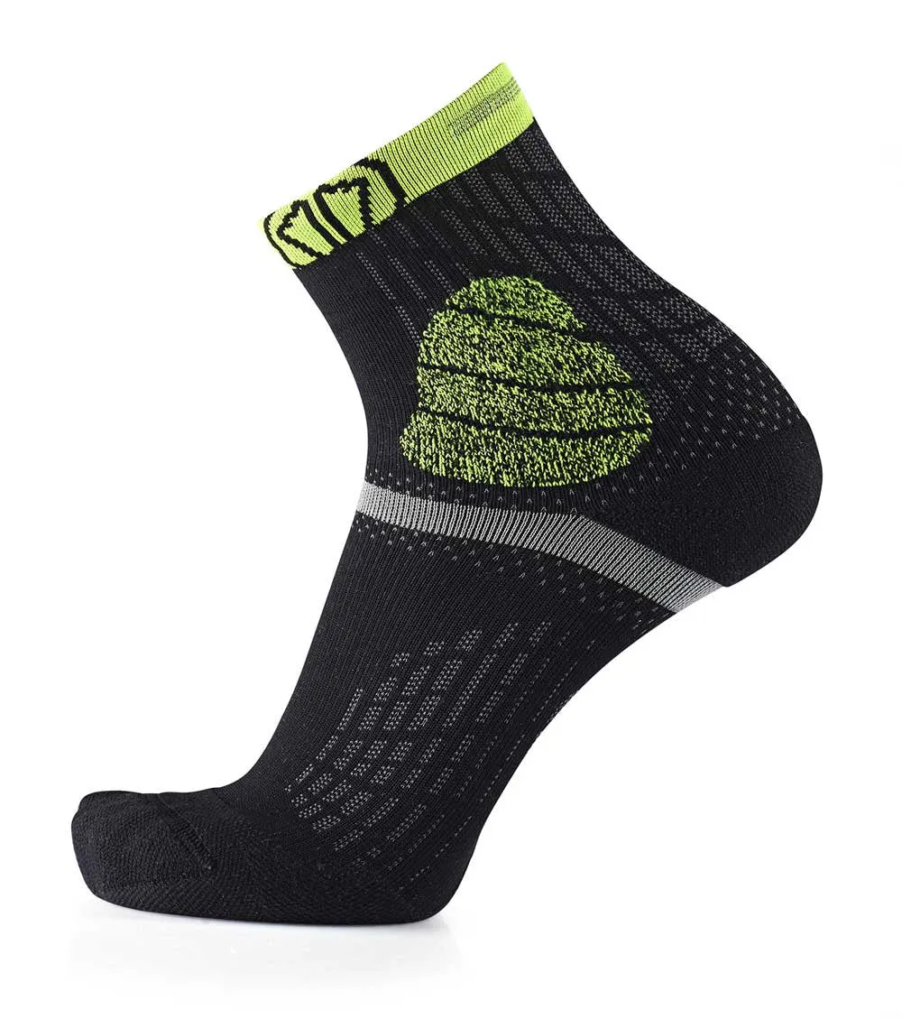 Trail Protect socks   Ultralight Run Calf sleeves black/yellow